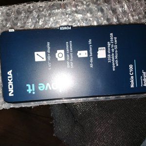 SOLD NOT AVAILABLE. NEW PHONE WITH 3 OR 6 MONTHS PLAN n CHARGER. HALF PRICE.